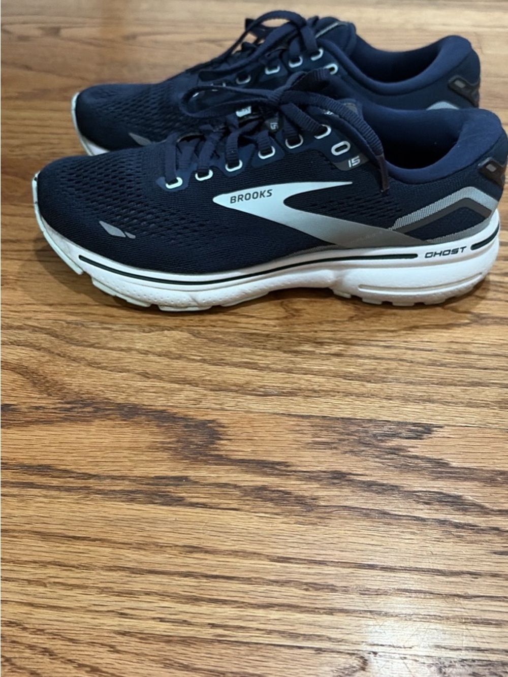 Brooks Men's Ghost 15 Athletic Shoes - Navy/White